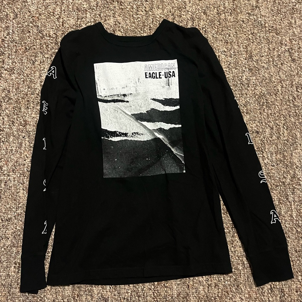 American Eagle long sleeve shirt